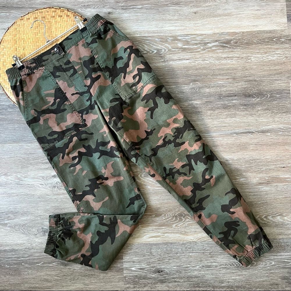 Cotton on camo print joggers